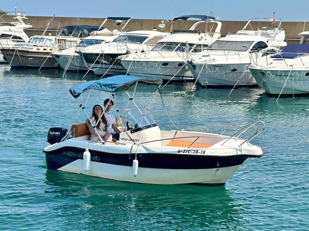 Boat Rental Cabo Roig - by David & Kelly-卡博罗伊格必去景点