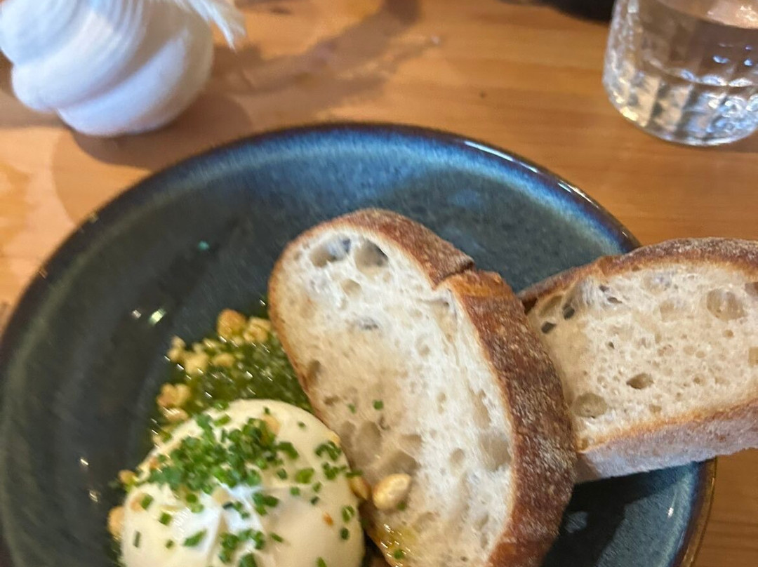 拉尔沃思酒店主图