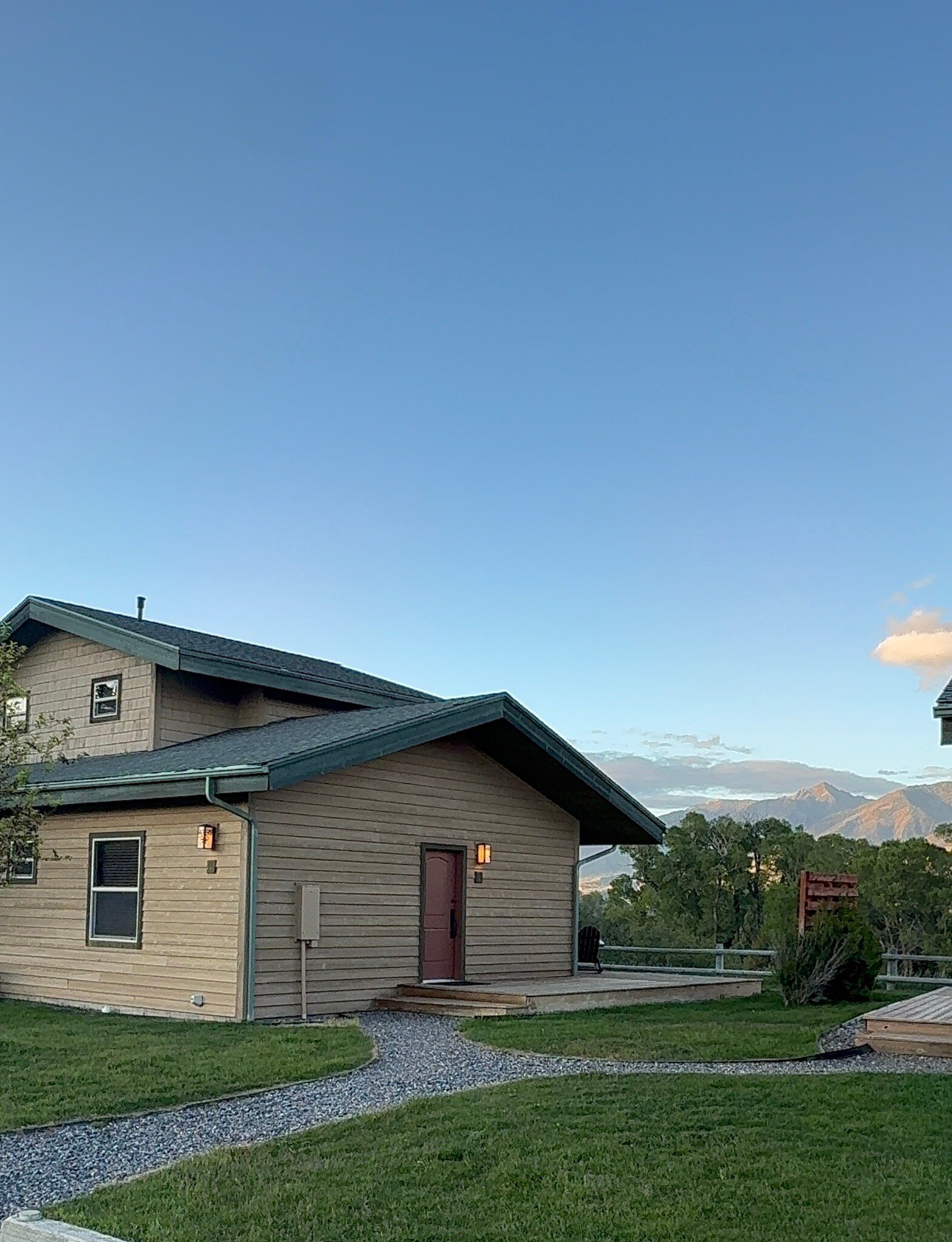 黄石谷小屋-阿桑德连锁酒店-旅行者