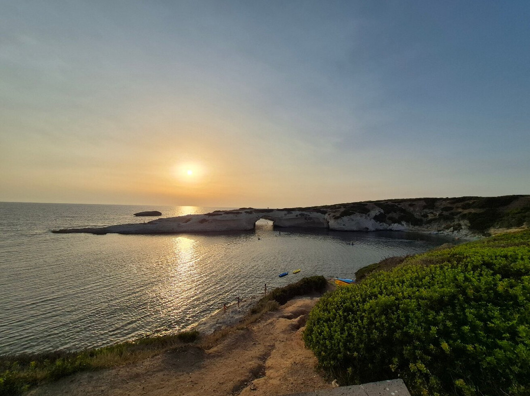 Spiaggia dell'Arco-S'Archittu必去景点