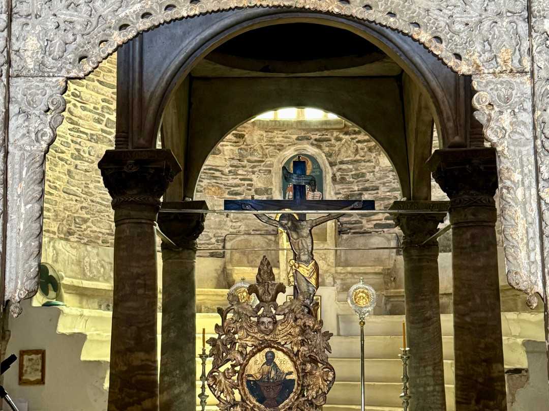 Panagia Ekatondapiliani-帕罗奇亚必去景点