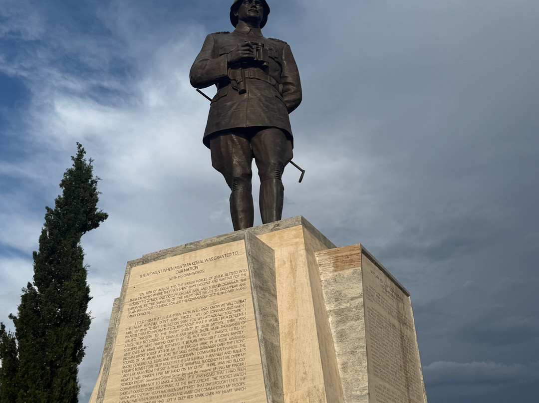 Conk Bayiri Mehmetçik Park Aniti Kemalyeri Yaziti-恰纳卡莱必去景点