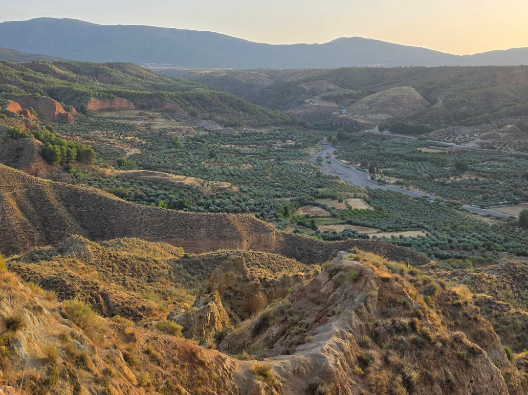 Mirador Del Fin Del Mundo-Guadix必去景点