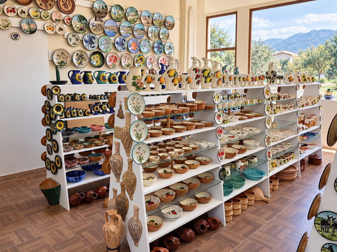 Dizayn 74 Pottery-克利尼亚必去景点