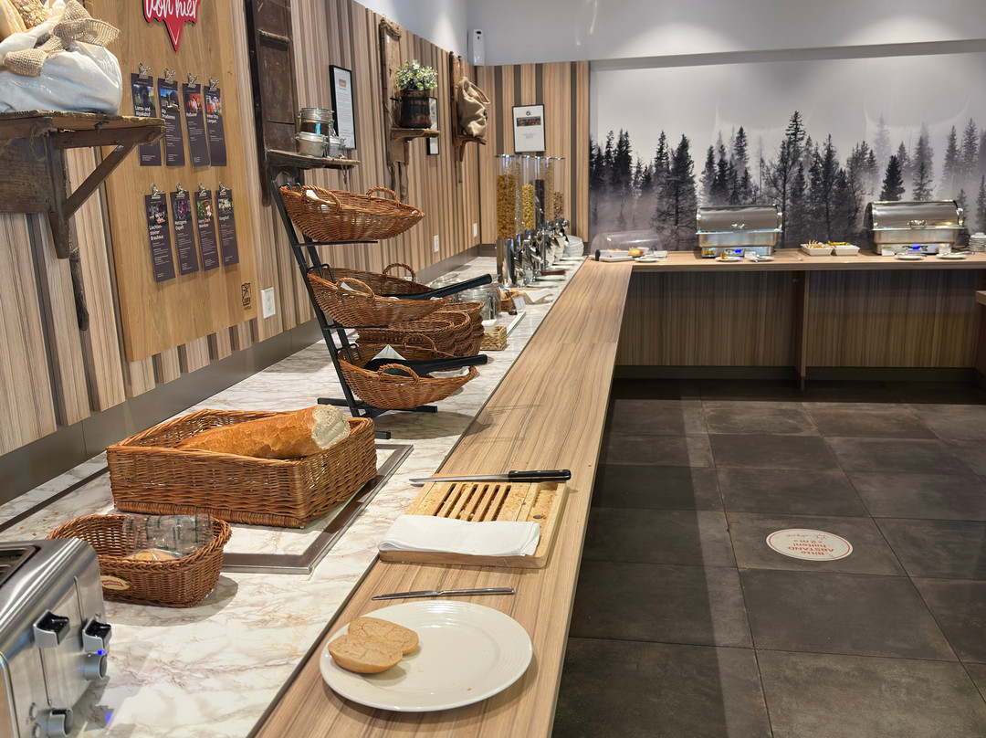 马尔邦 JUFA 酒店主图