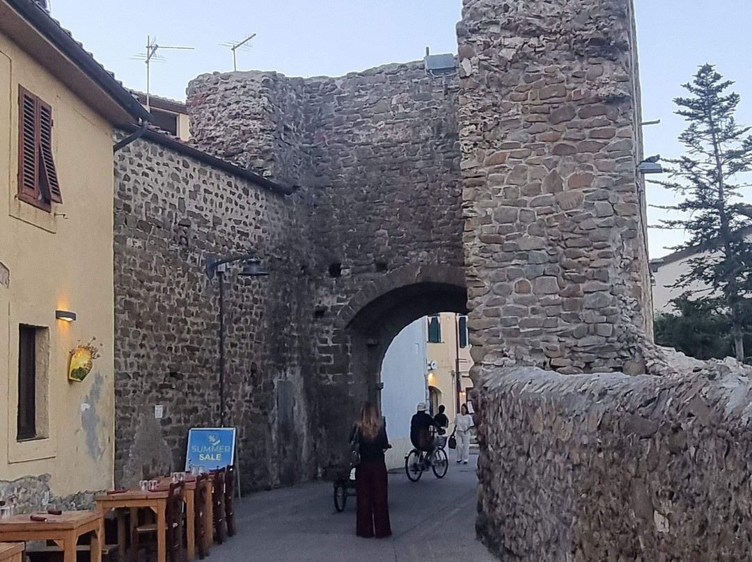 Fortezza Medievale-佩斯卡亚堡必去景点
