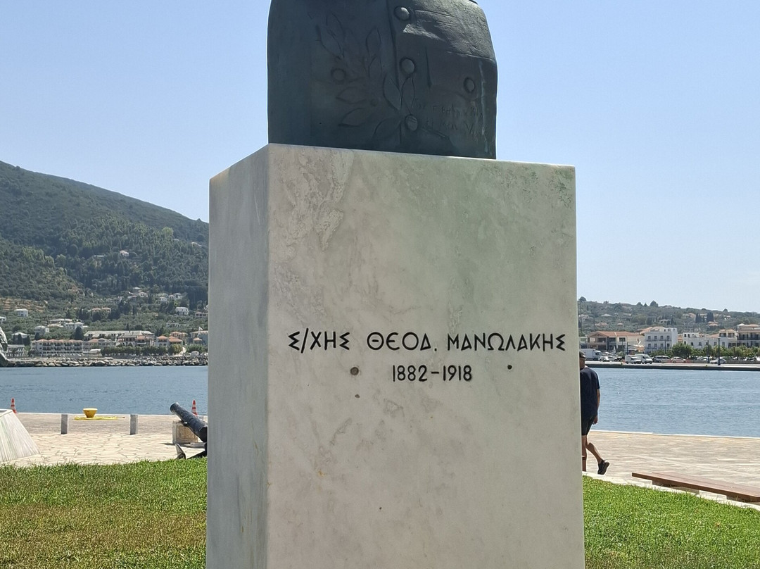 Skopelos Port Pier-Skopelos Town必去景点