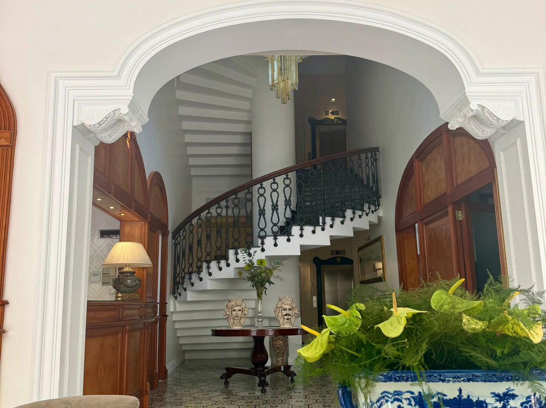 美杜莎酒店-迷人公寓主图
