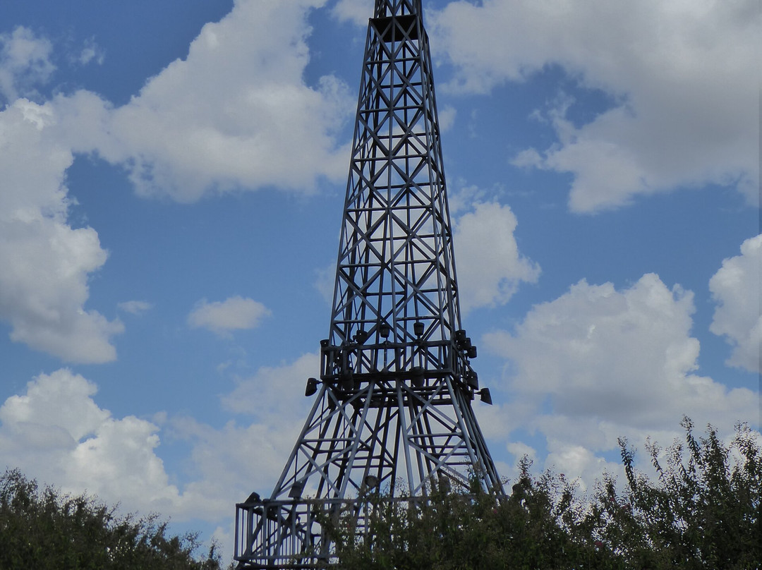 Eiffel Tower Paris Texas-巴黎必去景点
