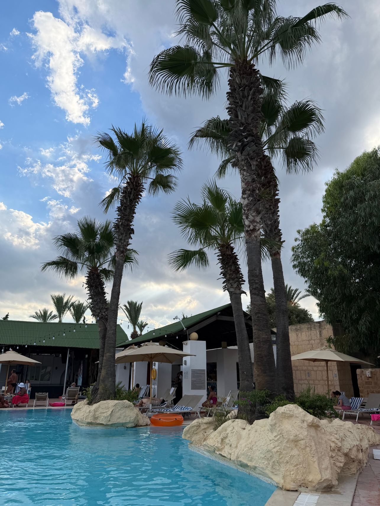 麦地那日光浴及海水浴酒店-旅行者