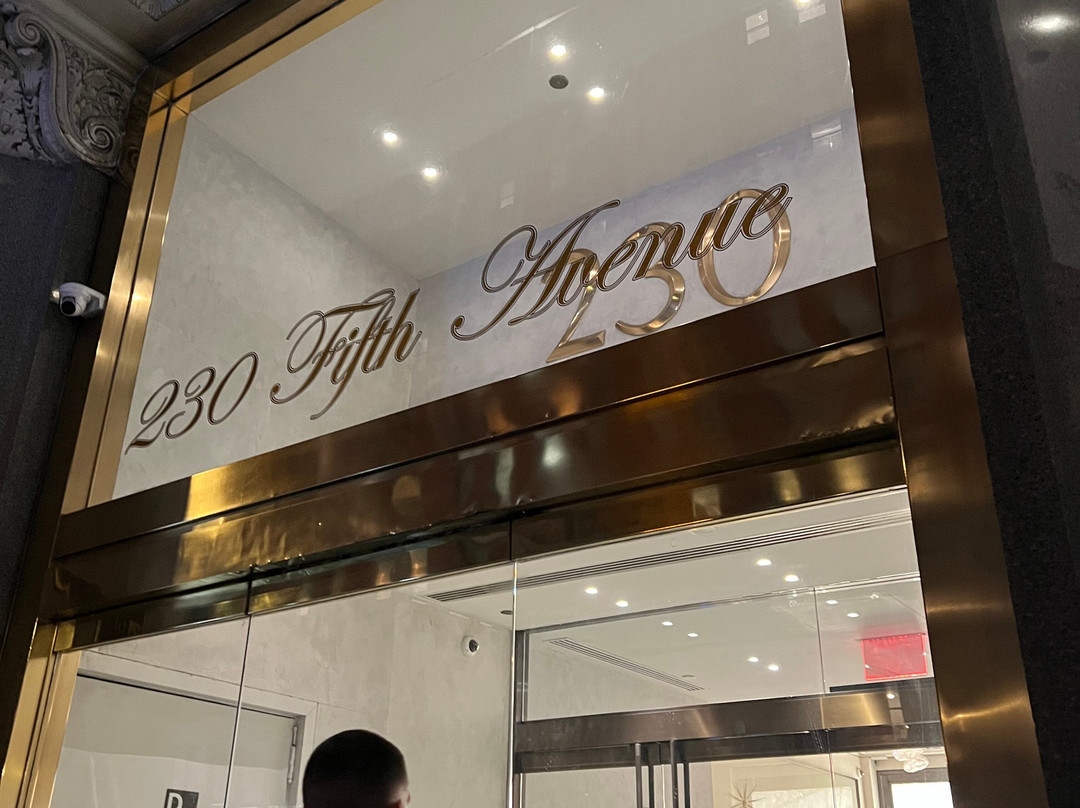 230 FIFTH ROOFTOP BAR NYC-纽约市必去景点