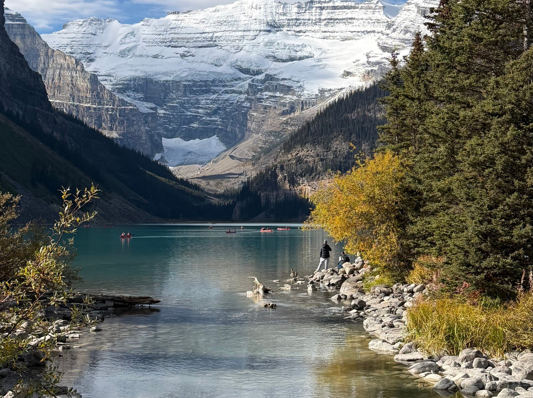 Canadian Rockies Experience-坎莫尔必去景点