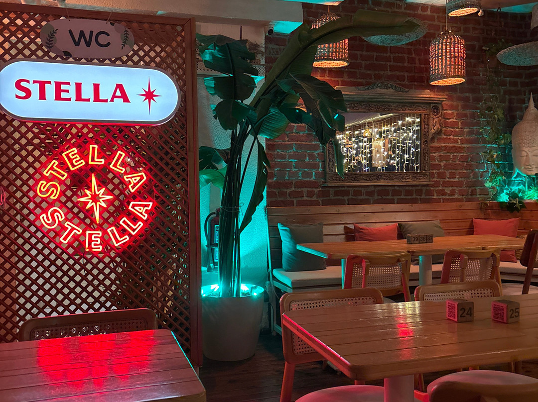 Boho Social Pub
