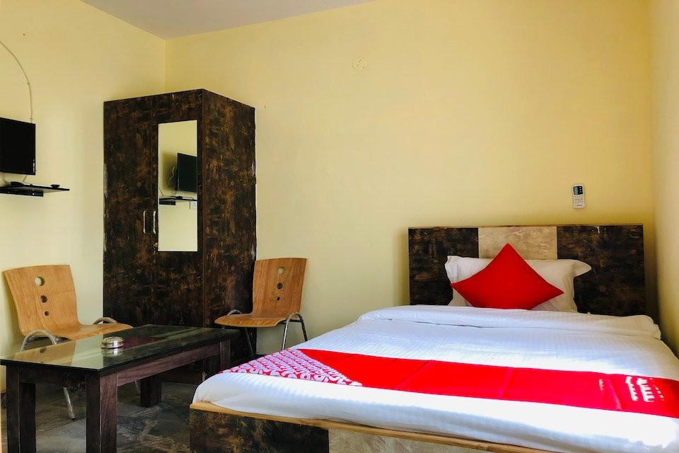 OYO 35509 Dhana Dhaanya Residency