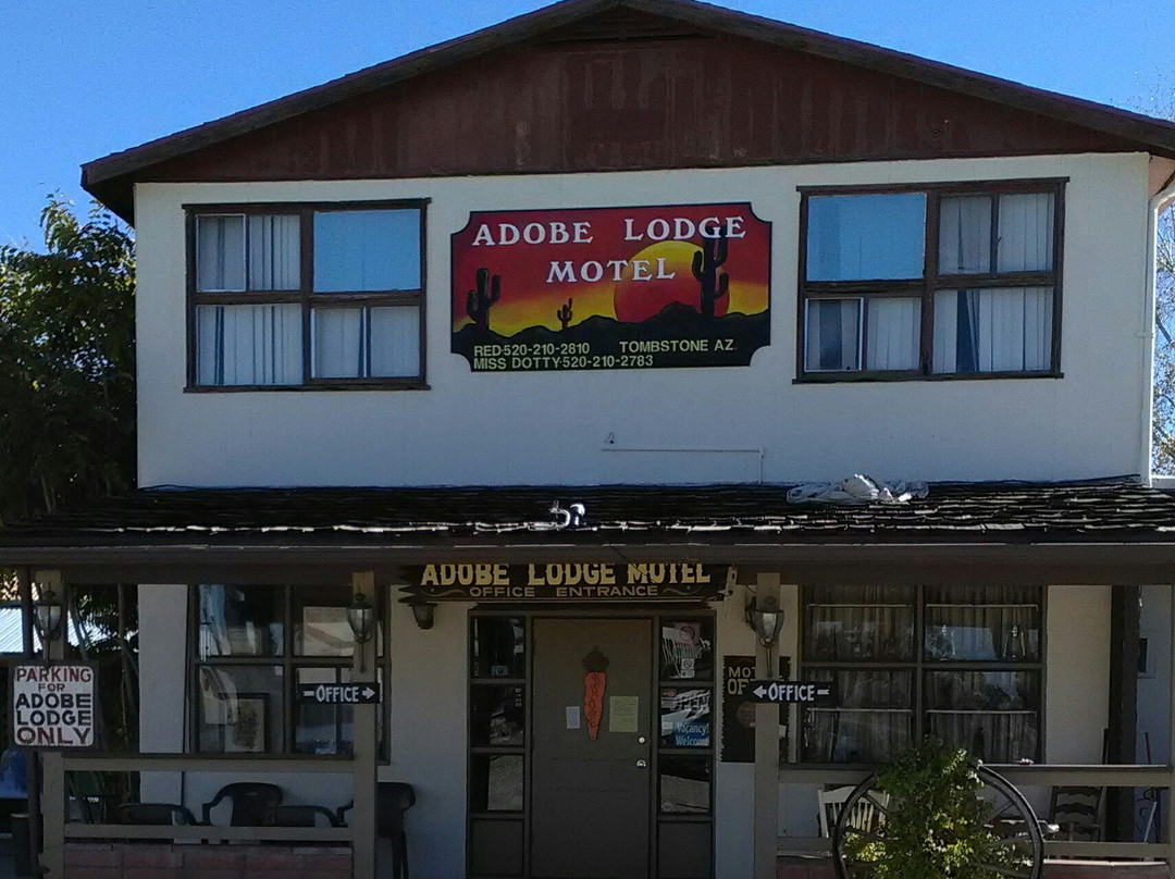 Bella Union's Adobe Lodge