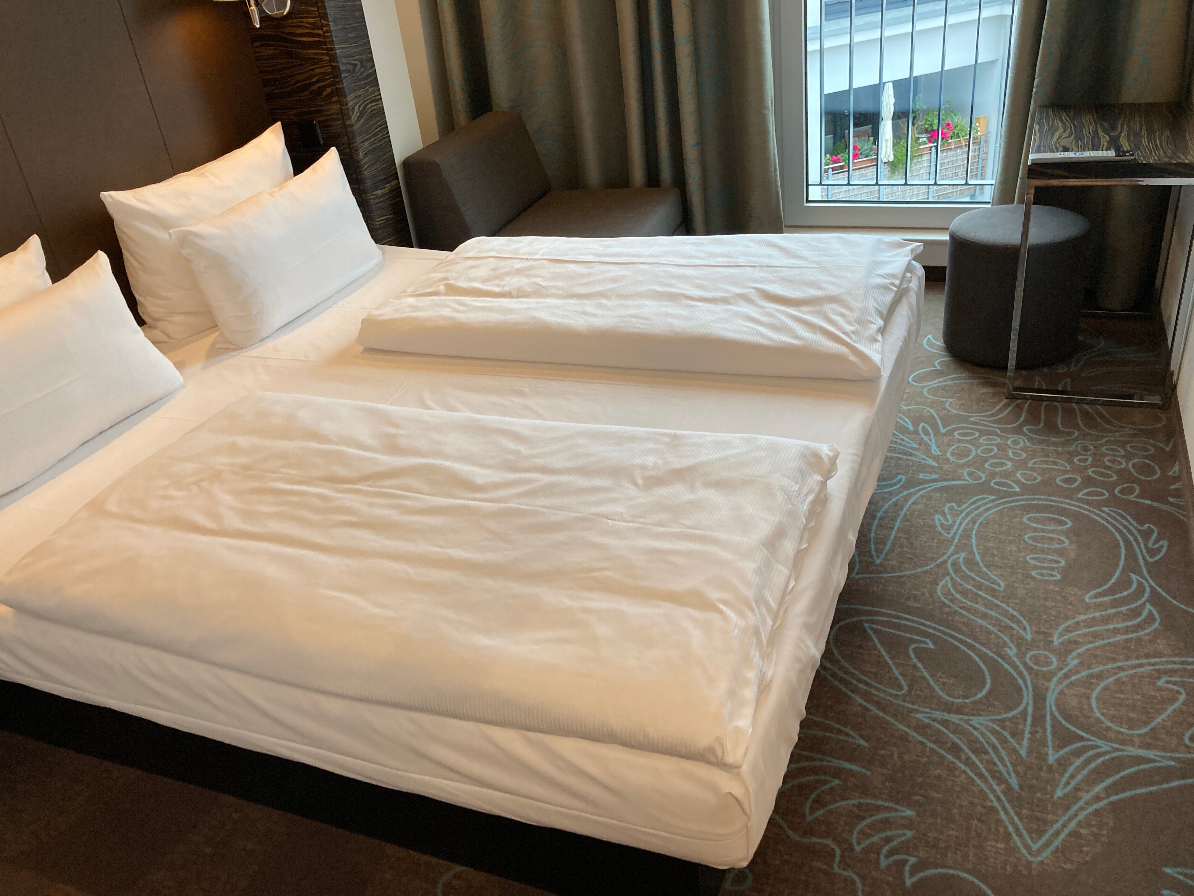 Hotel Motel One Rostock-官方