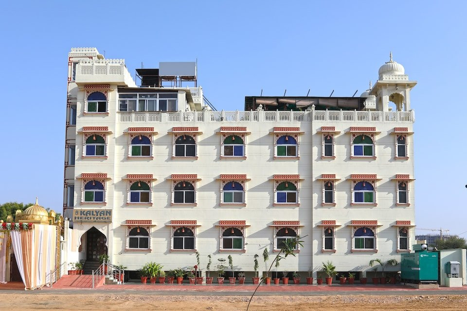 Karolan Ka Barh酒店住宿-Kalyan Heritage and Paradise