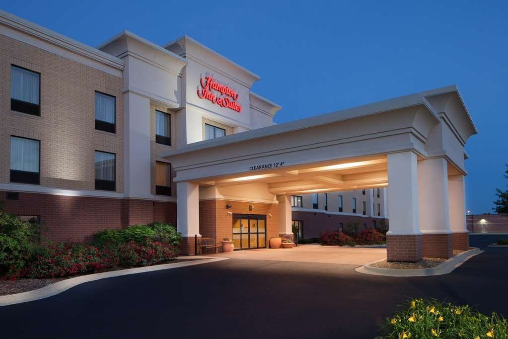 Hampton Inn & Suites Chicago/St. Charles主图