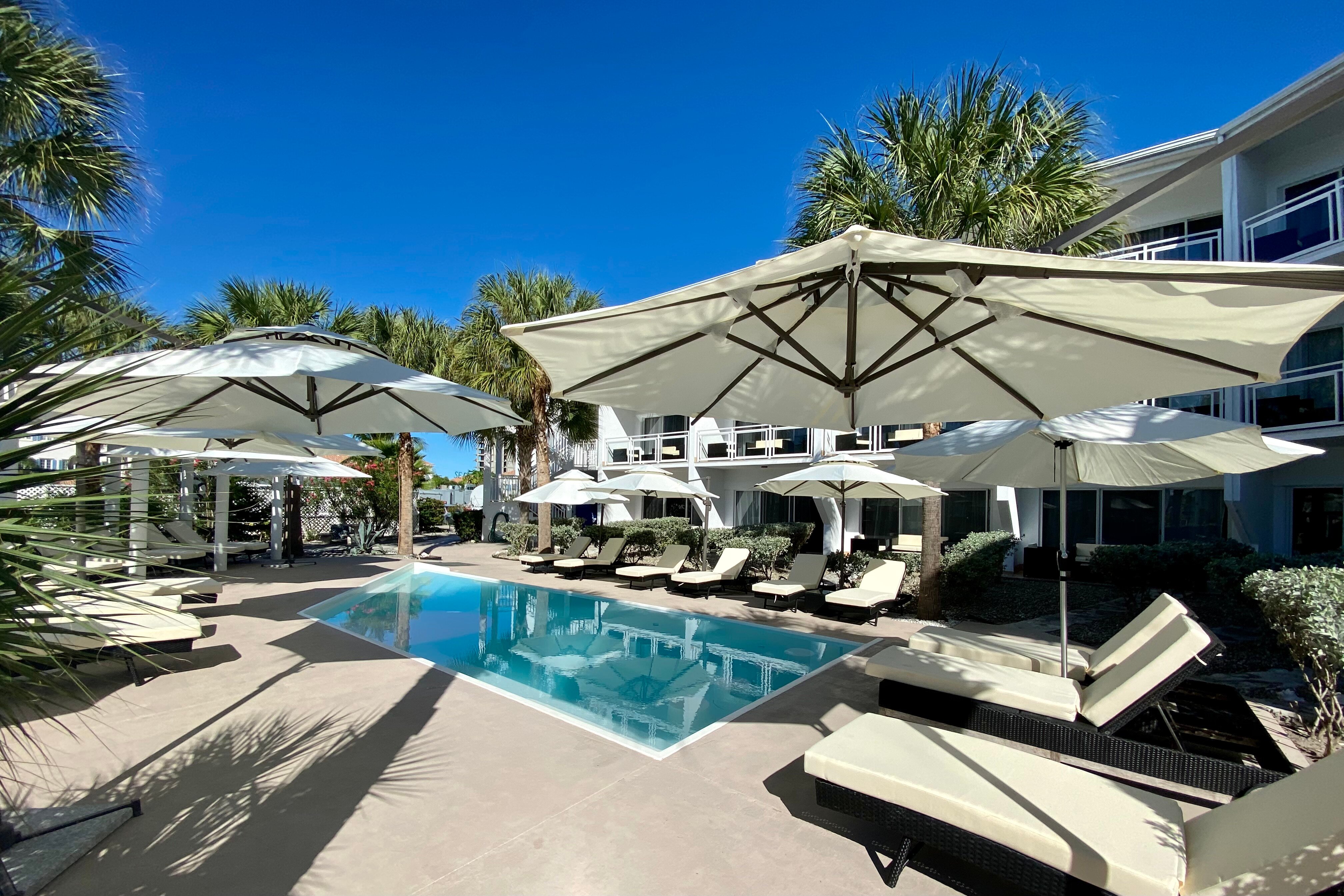 Grace Bay Suites-官方