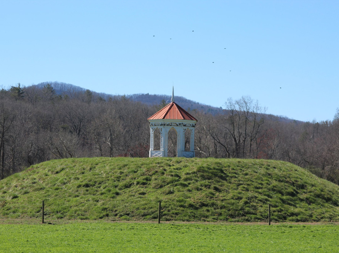 Romeo and Juliet Indian Mound Tragedy Site-海伦必去景点