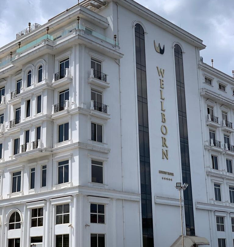 Wellborn Luxury Hotel主图