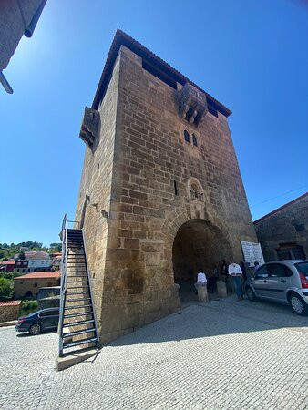 Ponte Fortificada de Ucanha景点图片