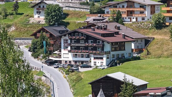 Hotel Haldenhof主图