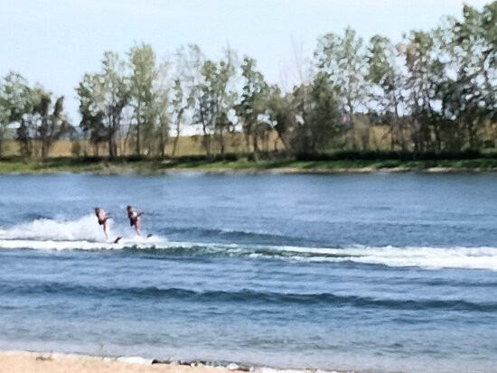 Catfish Bay Water Ski Park - Greatest Show on H2O-苏福尔斯必去景点