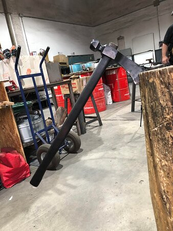 Fantastic Factory Blacksmith Workshop景点图片