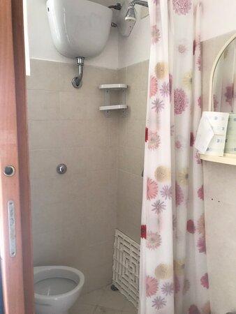 Le Due Lanterne-官方