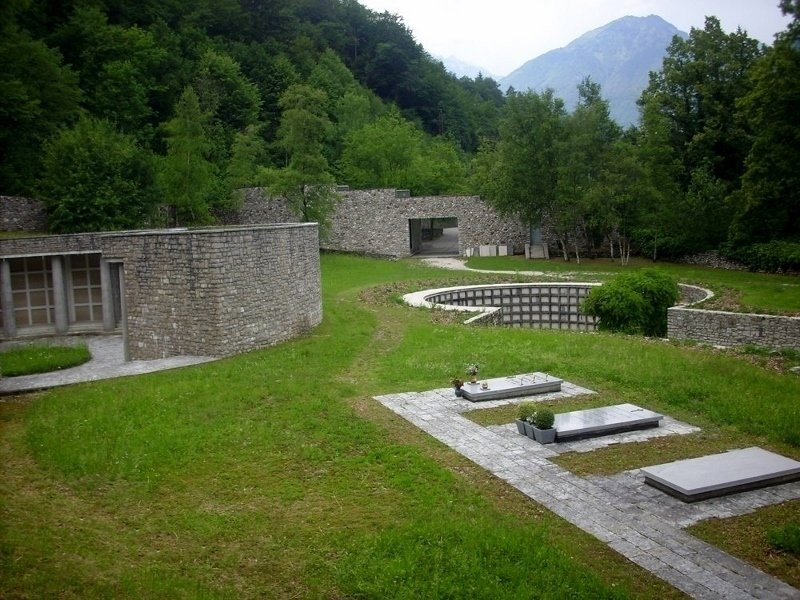 Cimitero Muda Mae景点图片