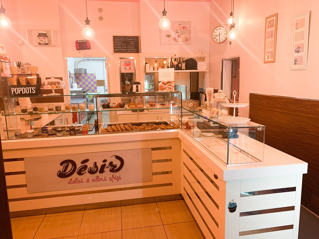 Capurso餐馆和美食-Dèsir Dolci & Altri Sfizi