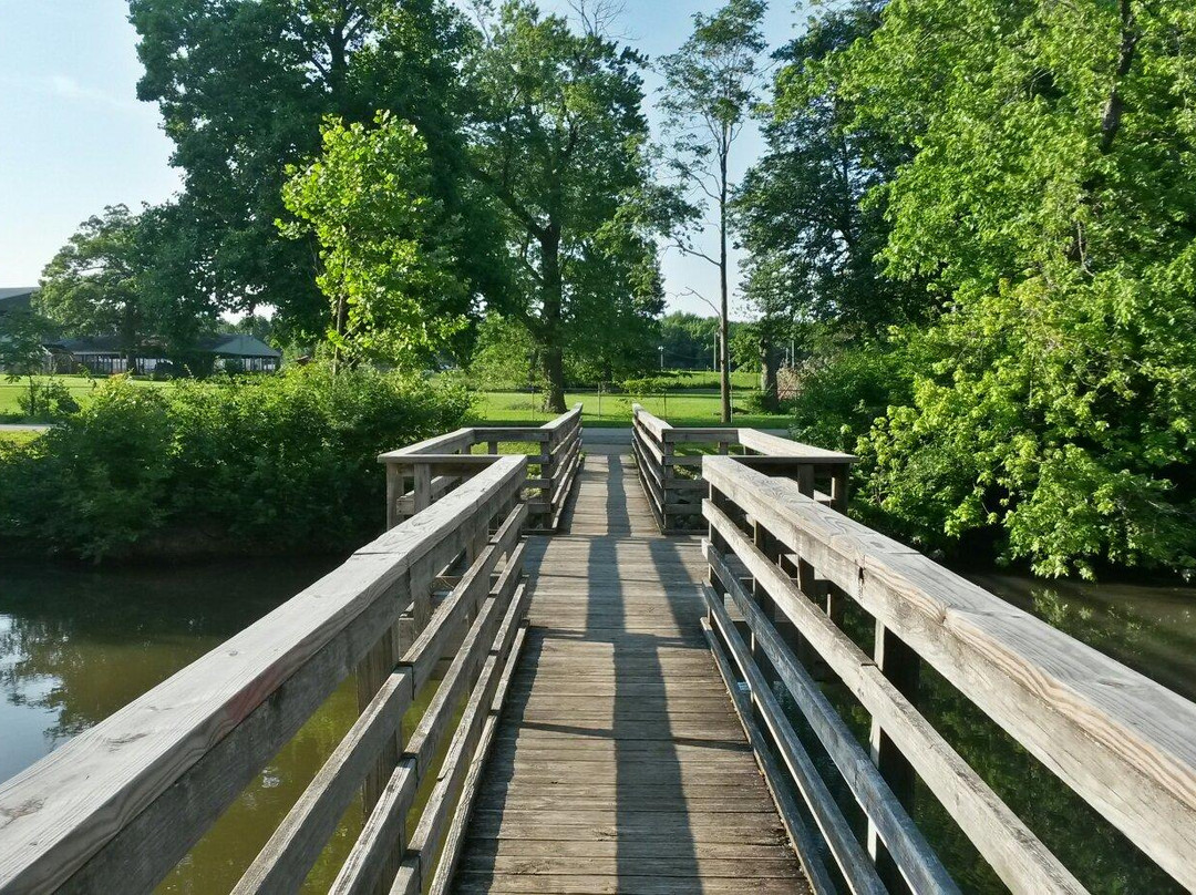 Crystal Lake Park - Lake House-厄巴纳必去景点