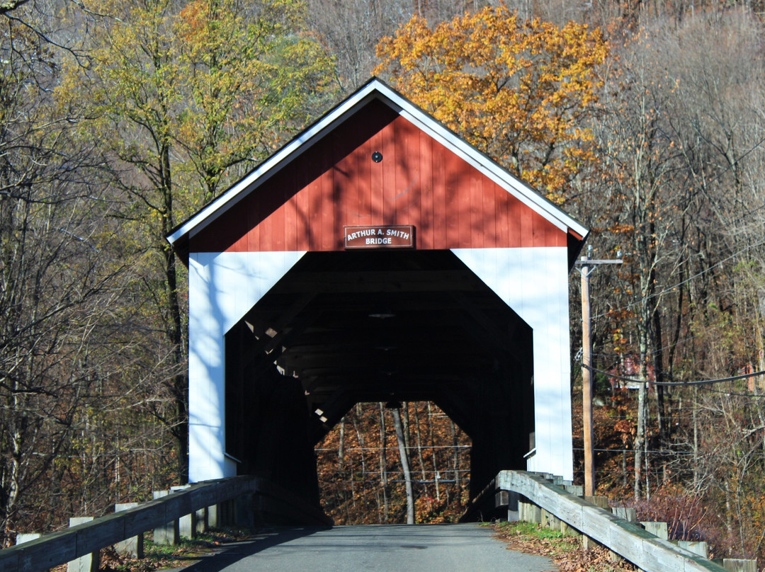 Colrain旅游景点-Arthur A. Smith Covered Bridge
