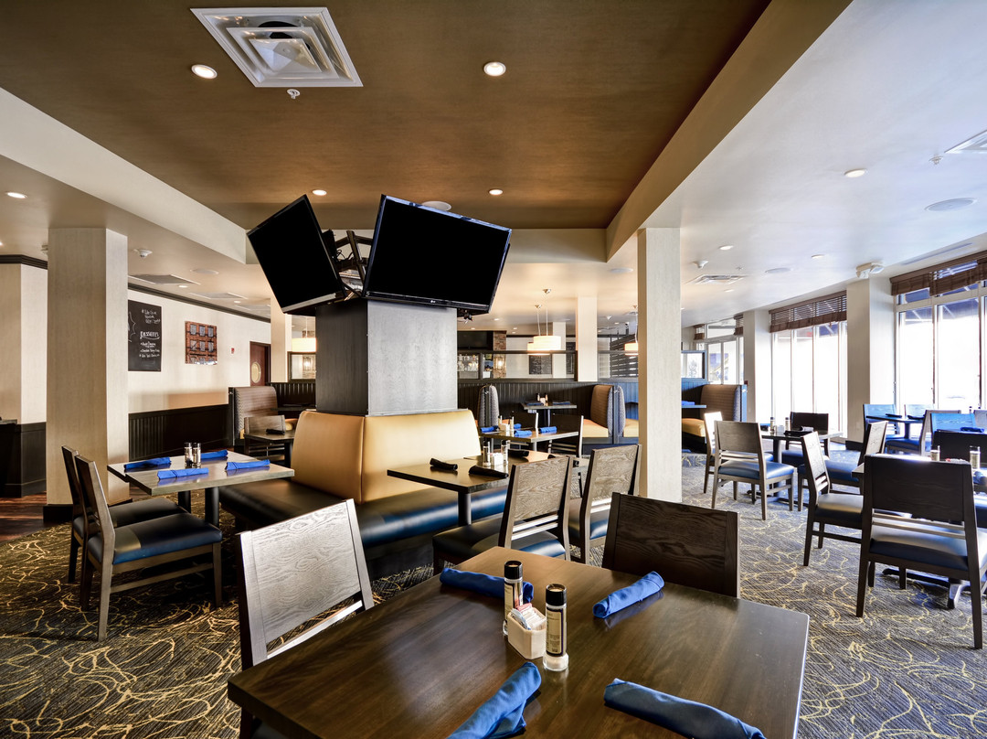 Holiday Inn Detroit Metro Airport By IHG主图