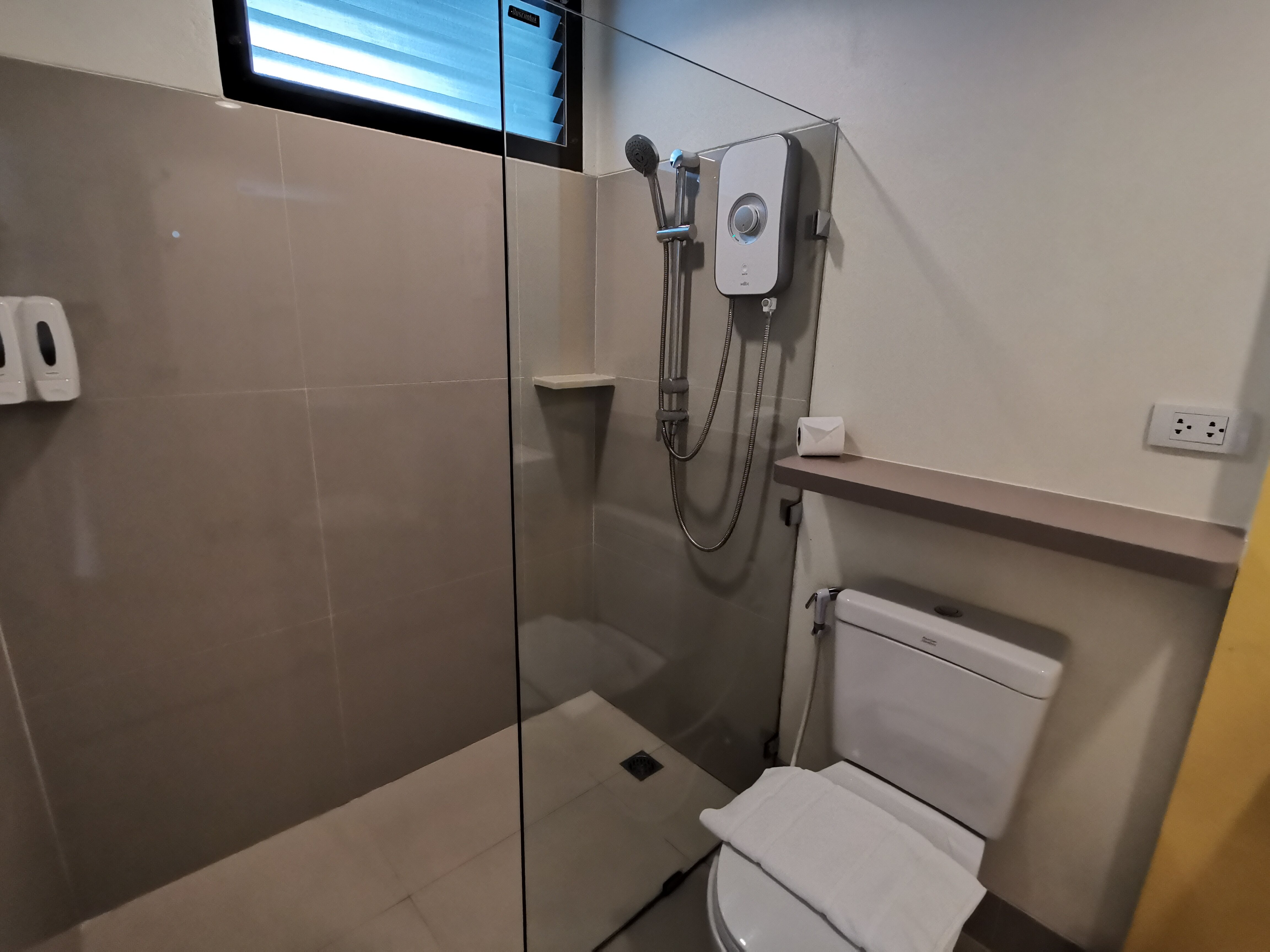 HOP INN Sakon Nakhon-浴室