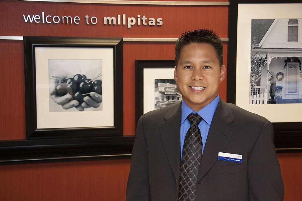 米尔皮塔斯汉普顿酒店主图