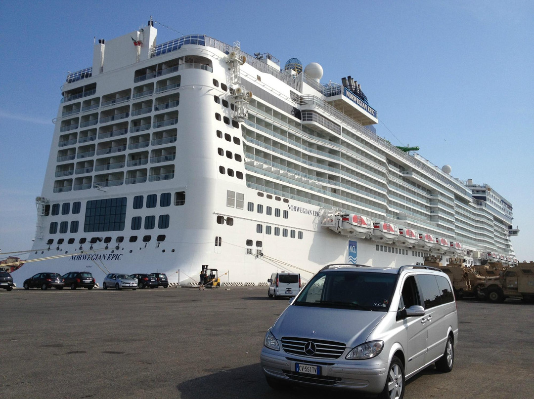 Enzo Dellaria Private Tours & Transfers景点图片