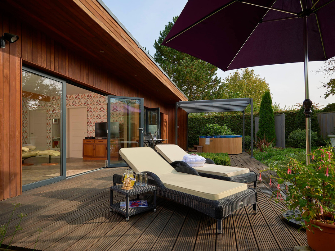 Upthorpe Lodges