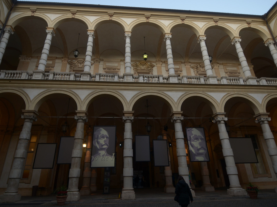 Palazzo dell'Universita景点图片