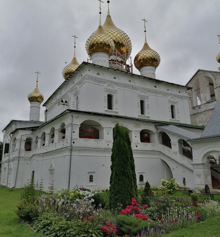 Resurrection Monastery景点图片