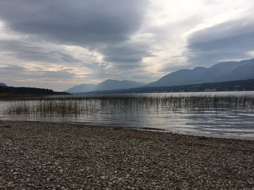 Columbia Lake Provincial Park景点图片