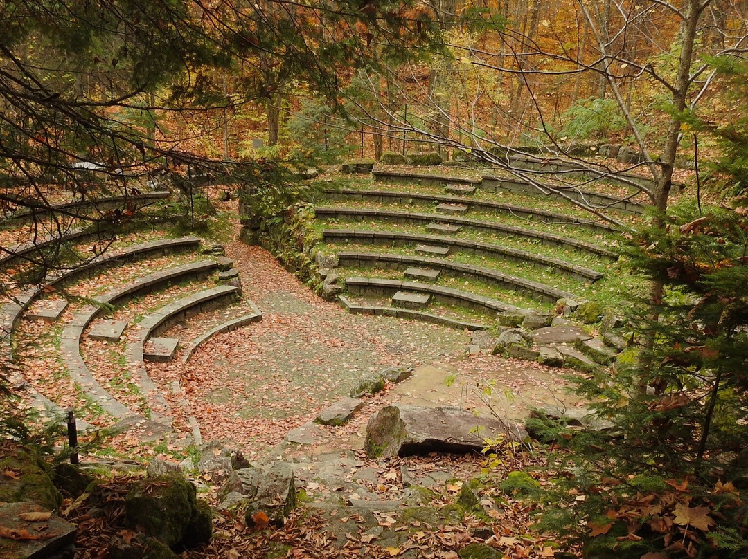 L'Amphithéâtre de Pierre景点图片