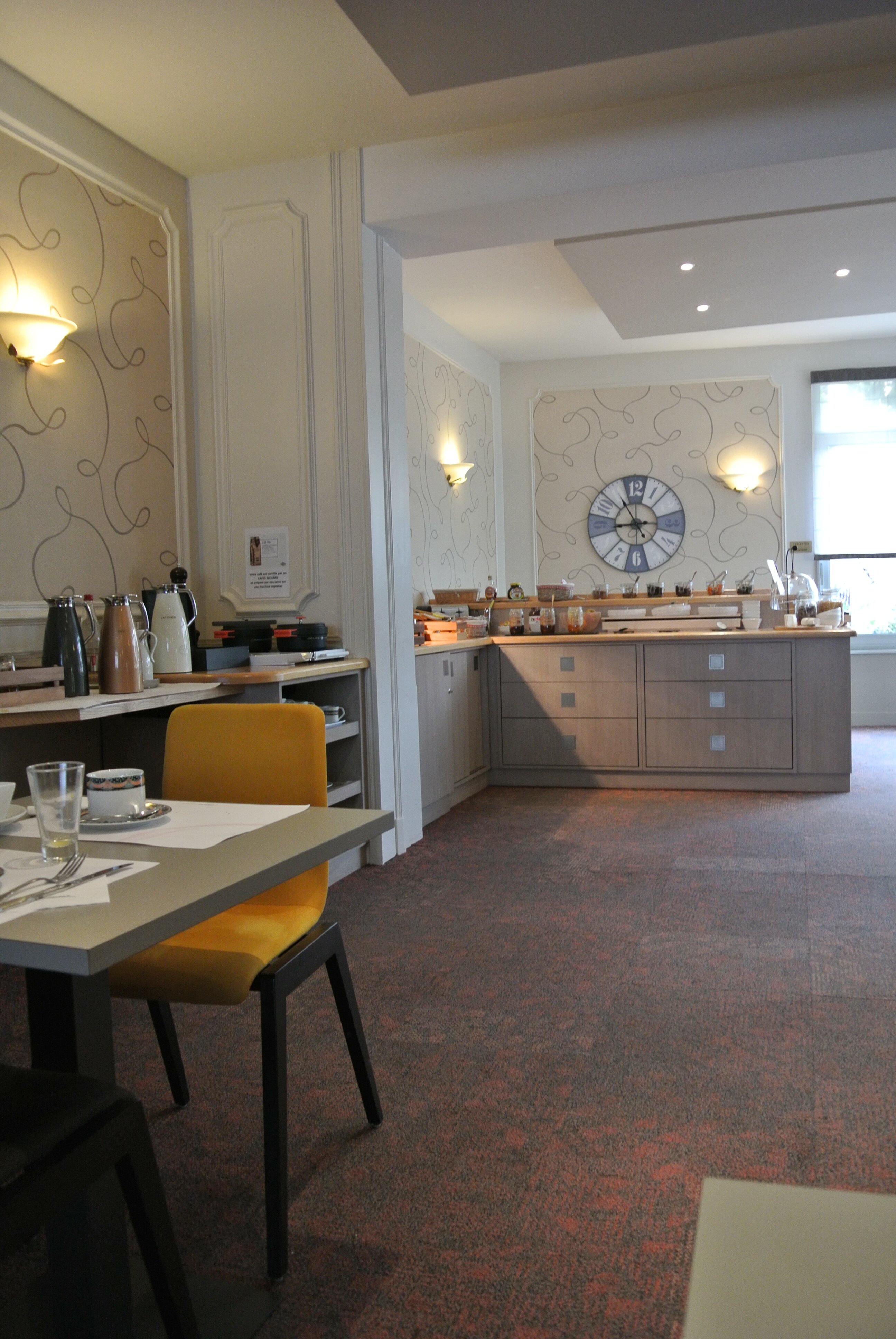 The Originals Hotel Auxerre Normandie-餐饮