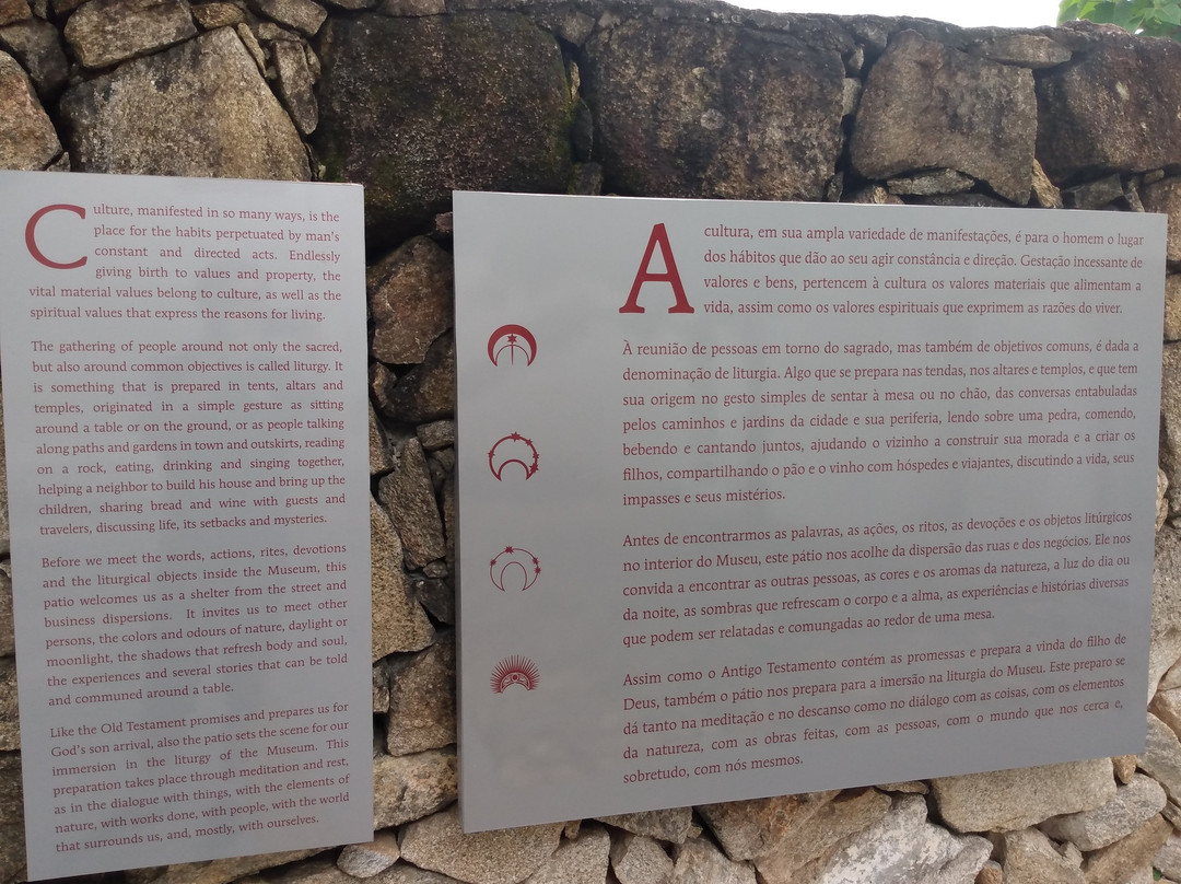 Museu da Liturgia-蒂拉登特斯必去景点