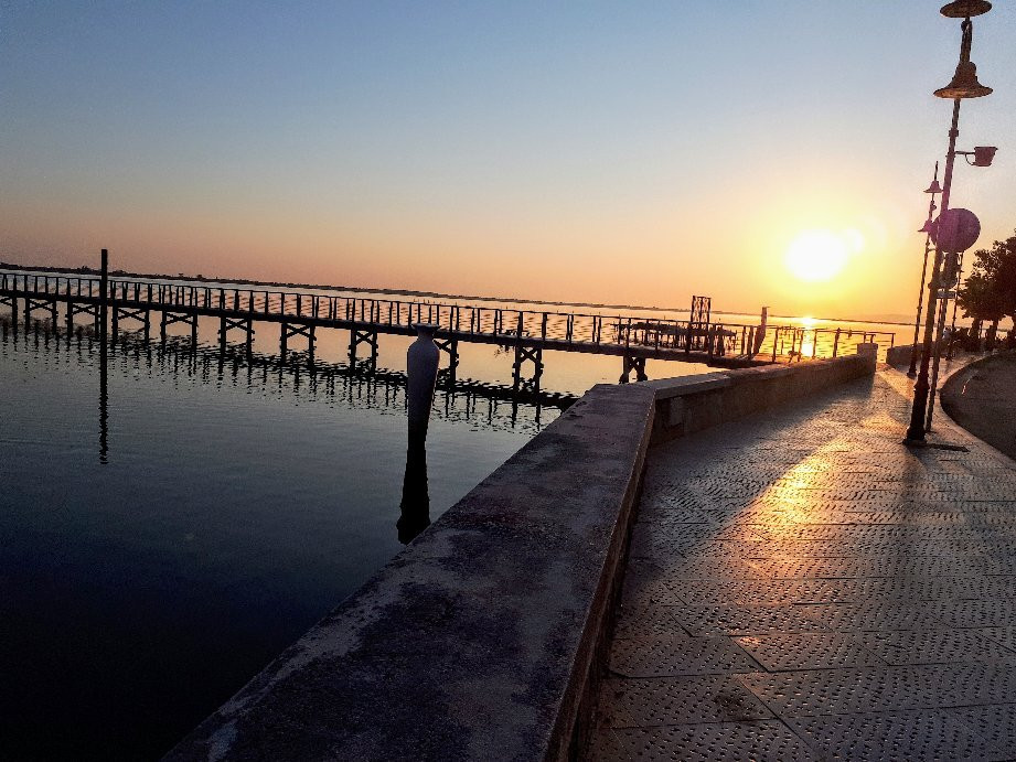 Lago Di Lèsina景点图片