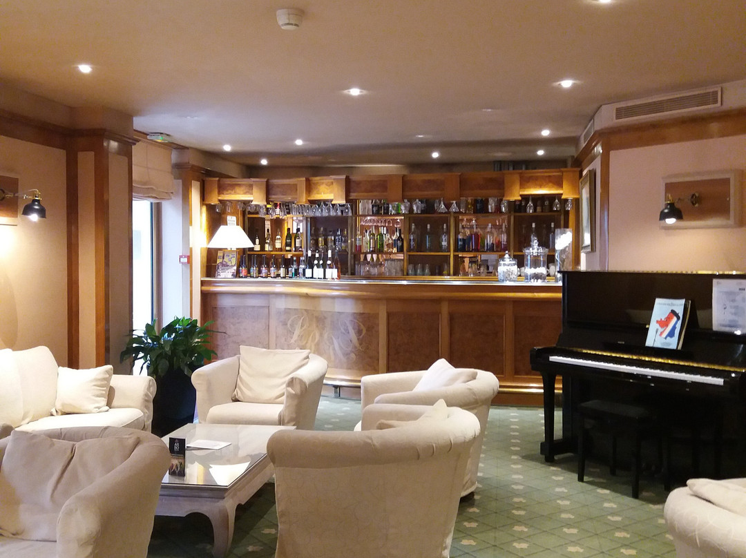 Logis Hôtel le Rivage主图