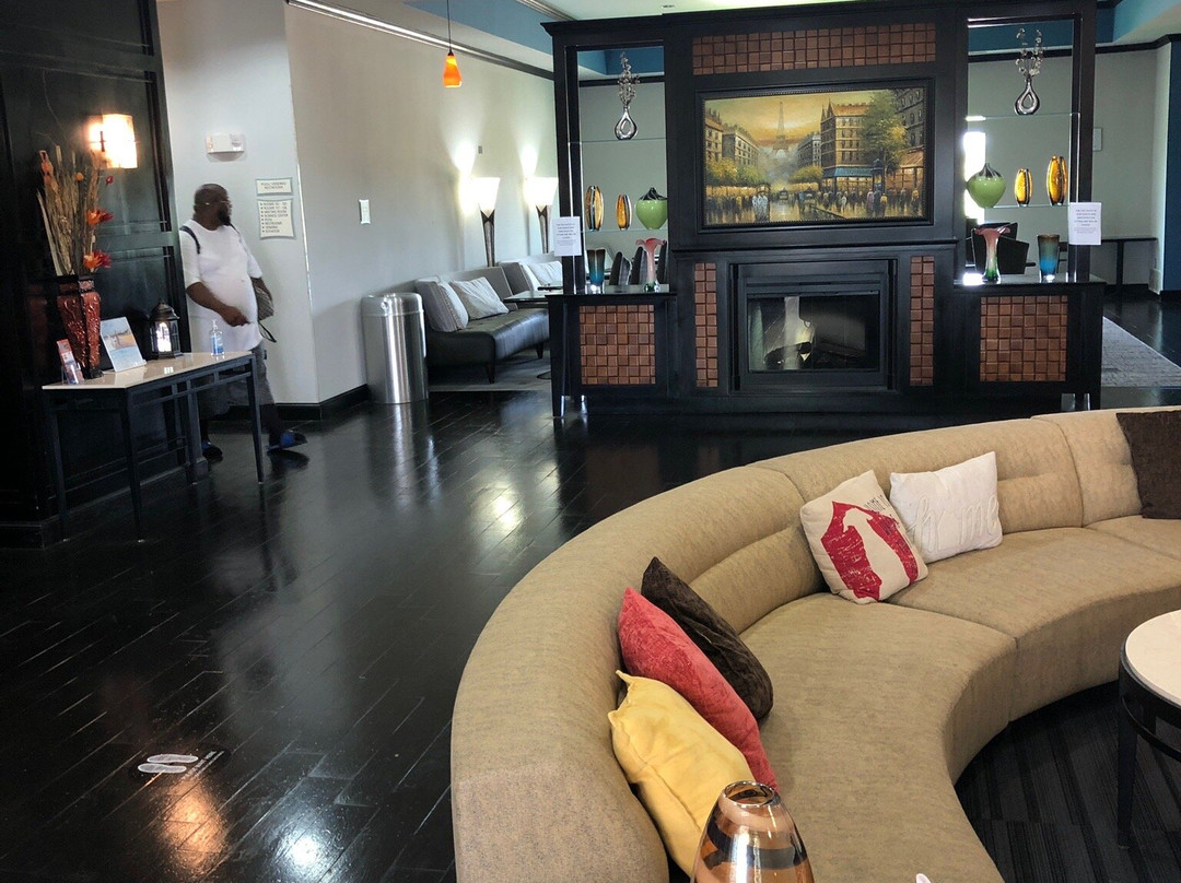 La Quinta Inn & Suites by Wyndham Mt. Pleasant主图