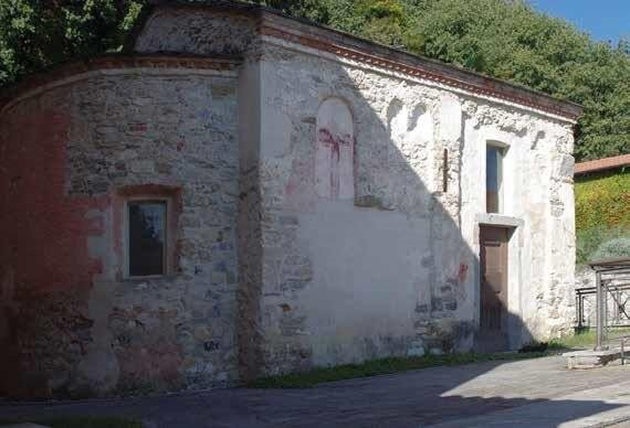 Chiesa di Sant'Agostino and Necropoli di Caravate景点图片