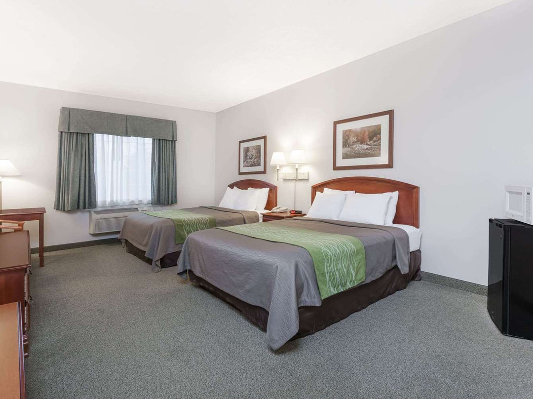 Days Inn by Wyndham Pentwater主图